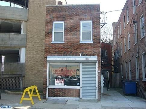 1st image of 810 N Orange St