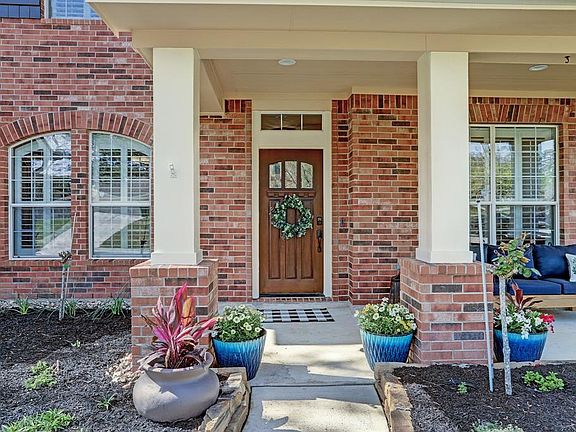 4th image of 38 W French Oaks Cir