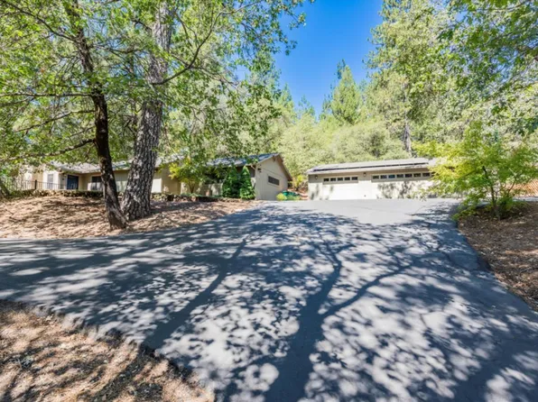 1076 Madrone Ln, Placerville, CA 95667