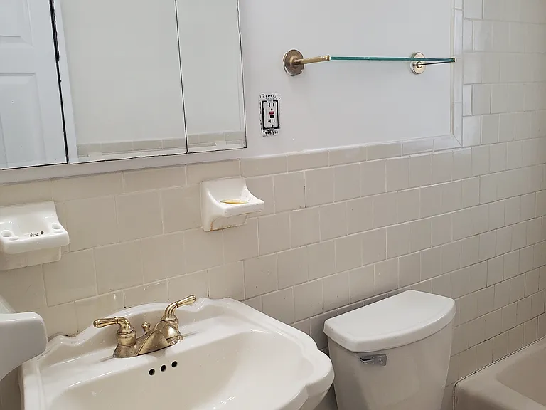 1909 Wildwood Ave — Photo 13
