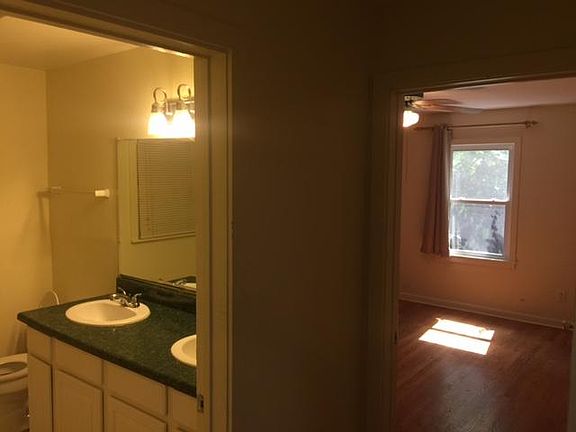 5th image of 8 Valley Villas Ln #24
