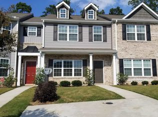 5190 Lincoln Dr, Fairburn, GA 30213