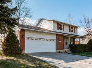 9863 N Meadow Dr, Cedar Hills, UT 84062