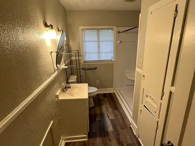 111 Robinhood Rd — Photo 10