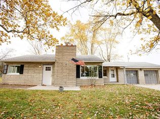 1513 Ridgeway Dr, Springfield, OH 45506