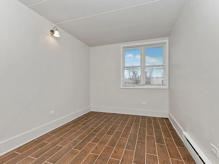 6603 S Rhodes Ave — Photo 16