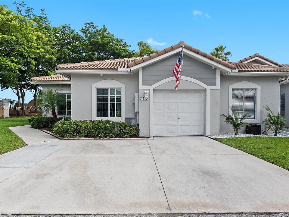 1st image of 4279 SW 10th Ct