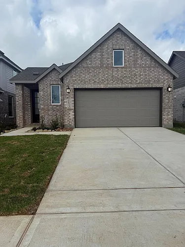 21610 Berry Crest Ln Photo 1