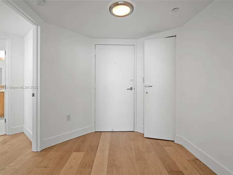 1300 West Ave #2700 — Photo 6