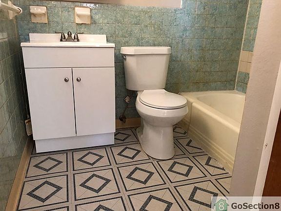 5th image of 3646 Illinois Ave APT 1