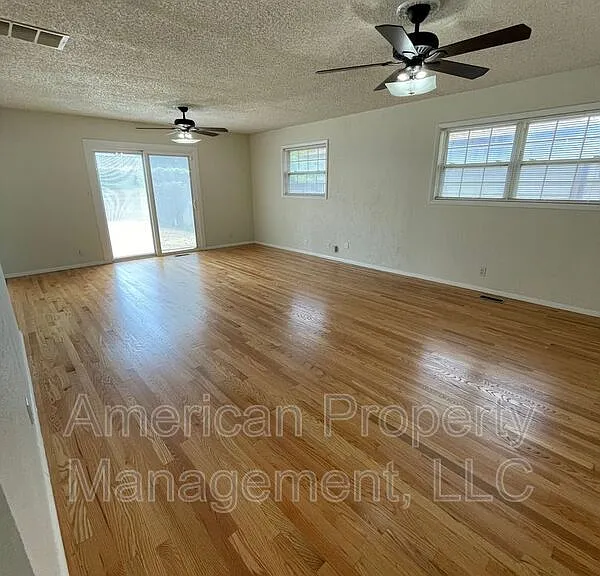 2907 S 67th East Ave — Photo 4