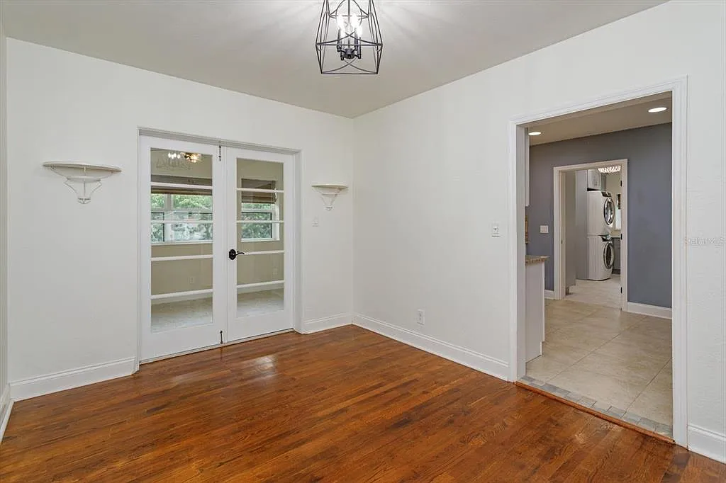 3 bed, 2.0 bath, 1420 sqft, $3,500 — Photo 4