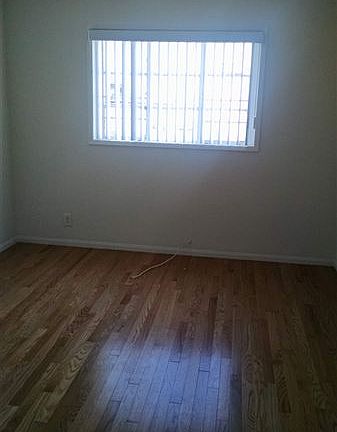 Bedroom - FRN1 4971.25 - 10-26-15