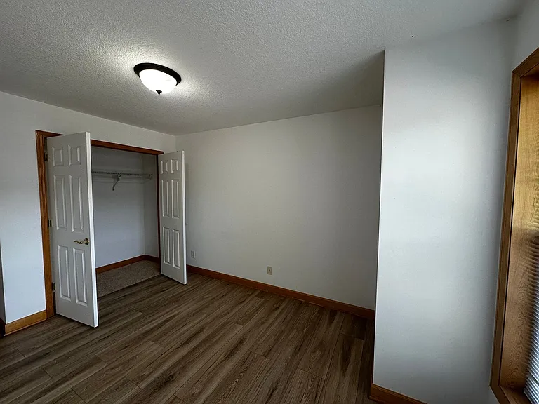 5793 Mount Curve Blvd — Photo 10