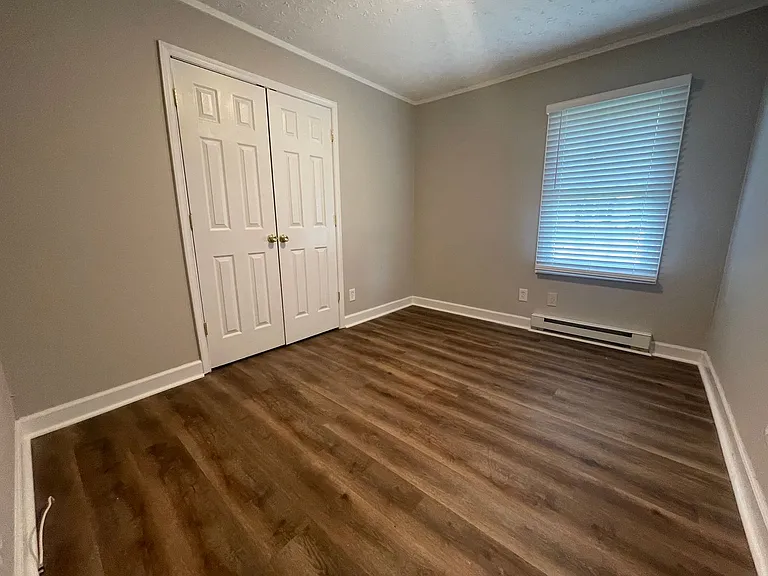 214 Belvidere St — Photo 7