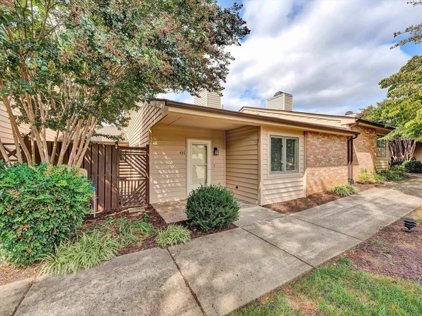 437 Windward Dr SW, Roanoke, VA 24018
