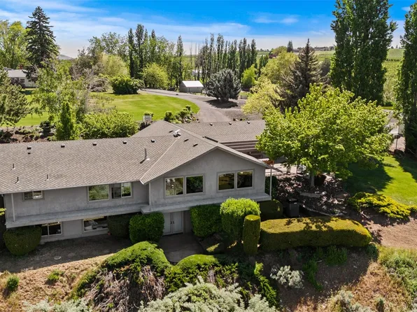 40 S Brown Lane, Selah, WA 98942