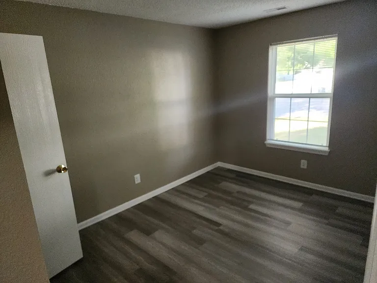 1312 Blue Heron Ln — Photo 5