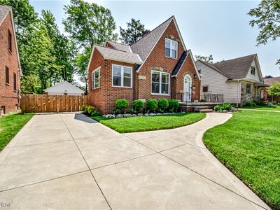 4315 W 215th St, Fairview Park, OH, 44126