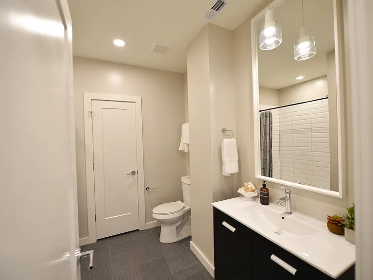 415 Debaliviere Ave #215 — Photo 24