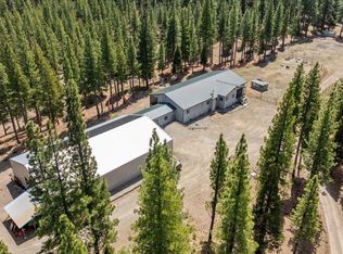 300 Bluejay Dr, Blairsden Graeagle, CA 96103