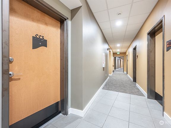 3rd image of 1705 Dock Street #553