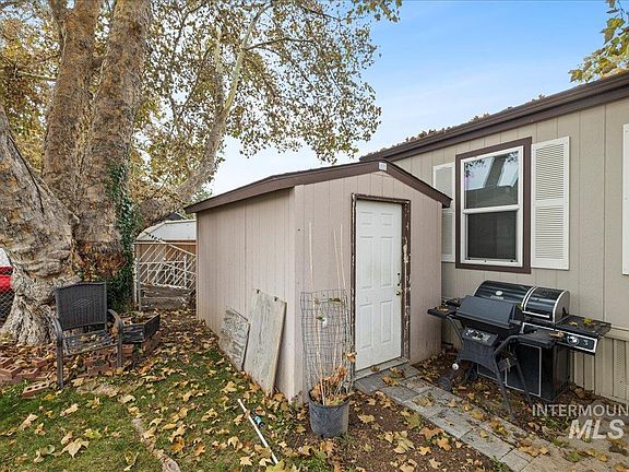 3rd image of 1508 E Main St Trlr 26