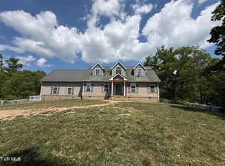 2497 Upper Copper Creek Rd, Castlewood, VA 24224