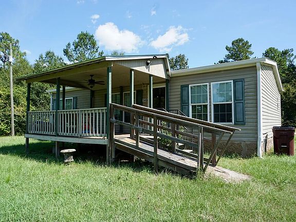 4th image of 140 River Rd