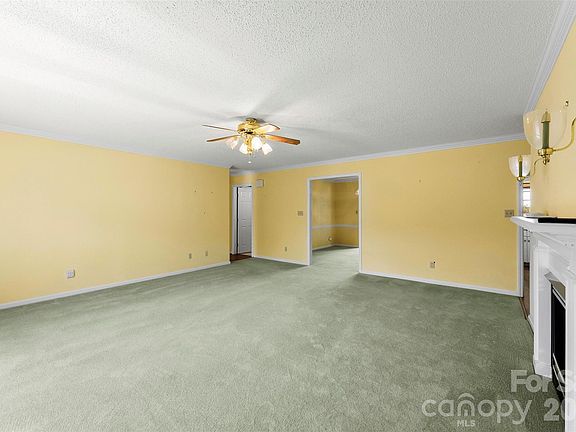 3rd image of 1660B Union Rd