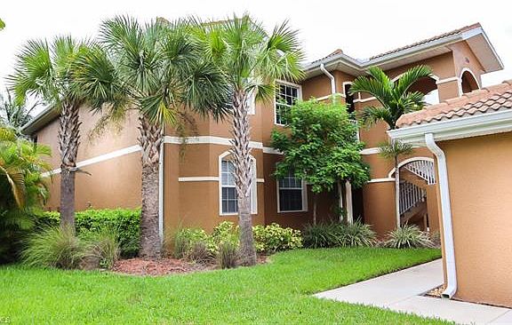 2nd image of 1084 Winding Pines Cir Unit 101