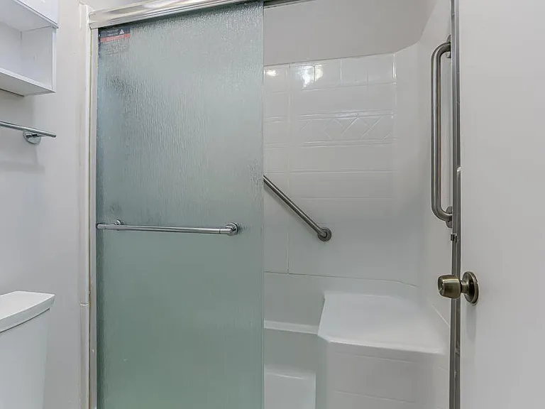 115 Tuxworth Cir — Photo 7