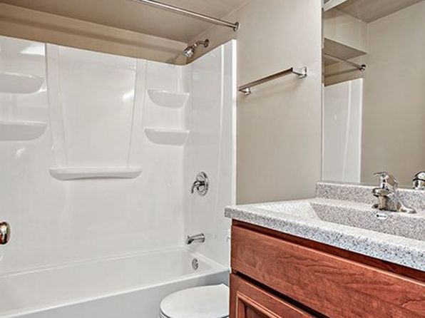 331 E Fullerton Ave APT 4