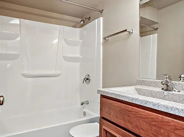 Churchview, 331 E Fullerton Ave APT 4, Addison, IL 60101