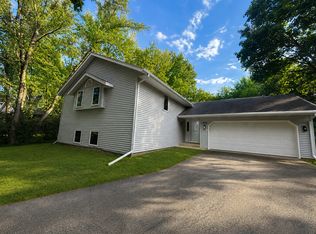 1619 Candlewick Dr SW, Poplar Grove, IL 61065