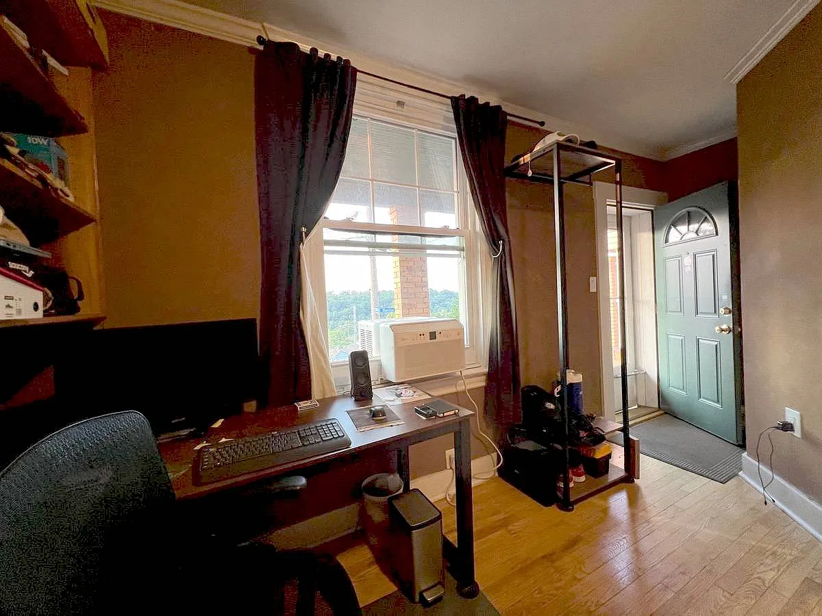 628 Blanton St — Photo 4