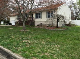 166 Jefferson Rd, Pennsville, NJ 08070