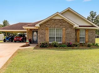 73 Cardinal Ct, Wetumpka, AL 36092