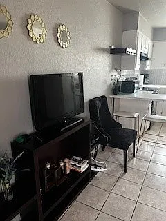 2665 El Indio Hwy — Photo 2