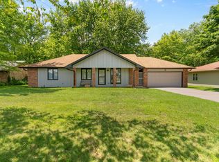 4813 S Apollo Ct, Battlefield, MO 65619
