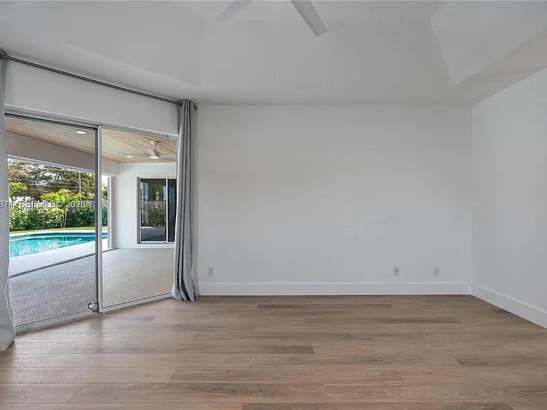 5923 Loxahatchee Pines Dr — Photo 27