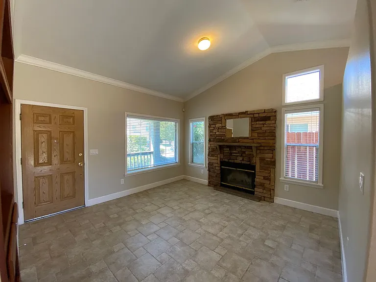 8091 Primoak Way — Photo 2