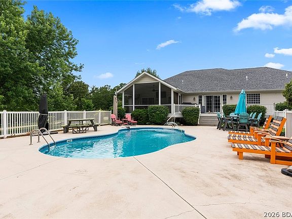 2nd image of 374 Fawn Meadows Dr