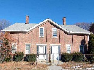 35 Vicksburg St, Providence, RI 02904