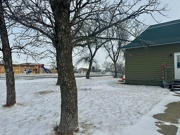 4th image of 316 W Pine St