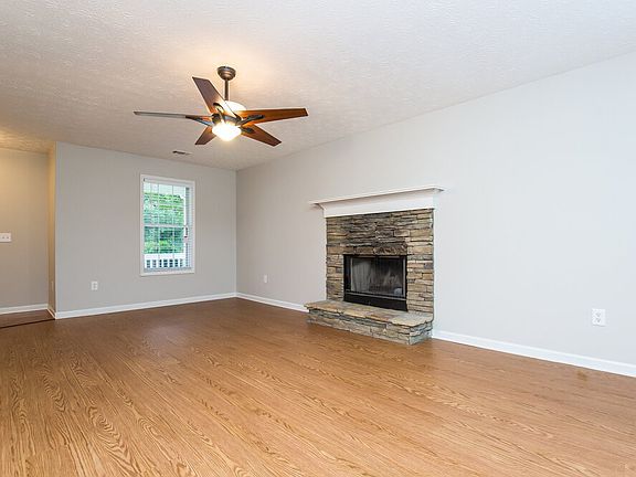 4th image of 4061 Edenbrooke Cir