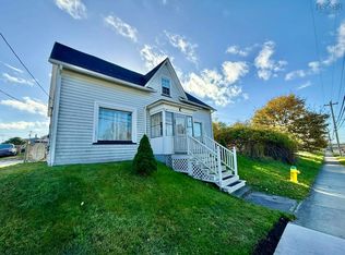 27 Starrs Rd, Yarmouth, NS B5A2S9