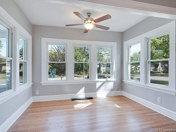 4th image of 264 N Evergreen Ave