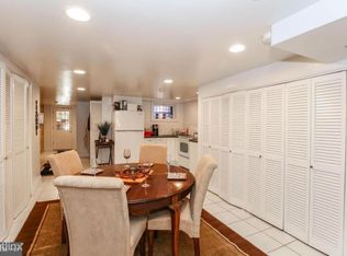 252 8th St SE, Washington, DC 20003