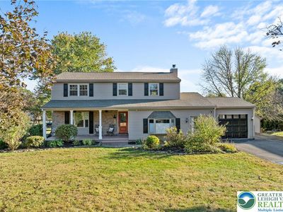 5280 Townsquare Dr, Macungie, PA, 18062